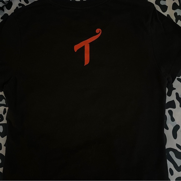 Y2K Womens Fitted The Sure Shot Graphic Tee Shirt - Picture 3 of 3